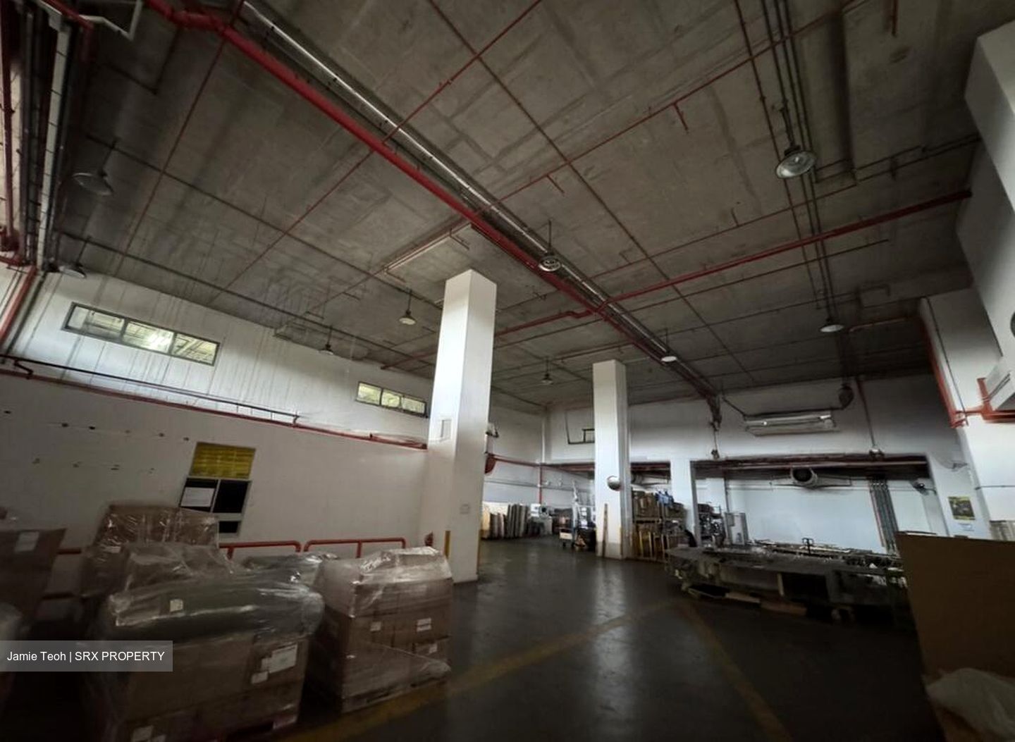 Gul Circle (D22), Warehouse #518426461